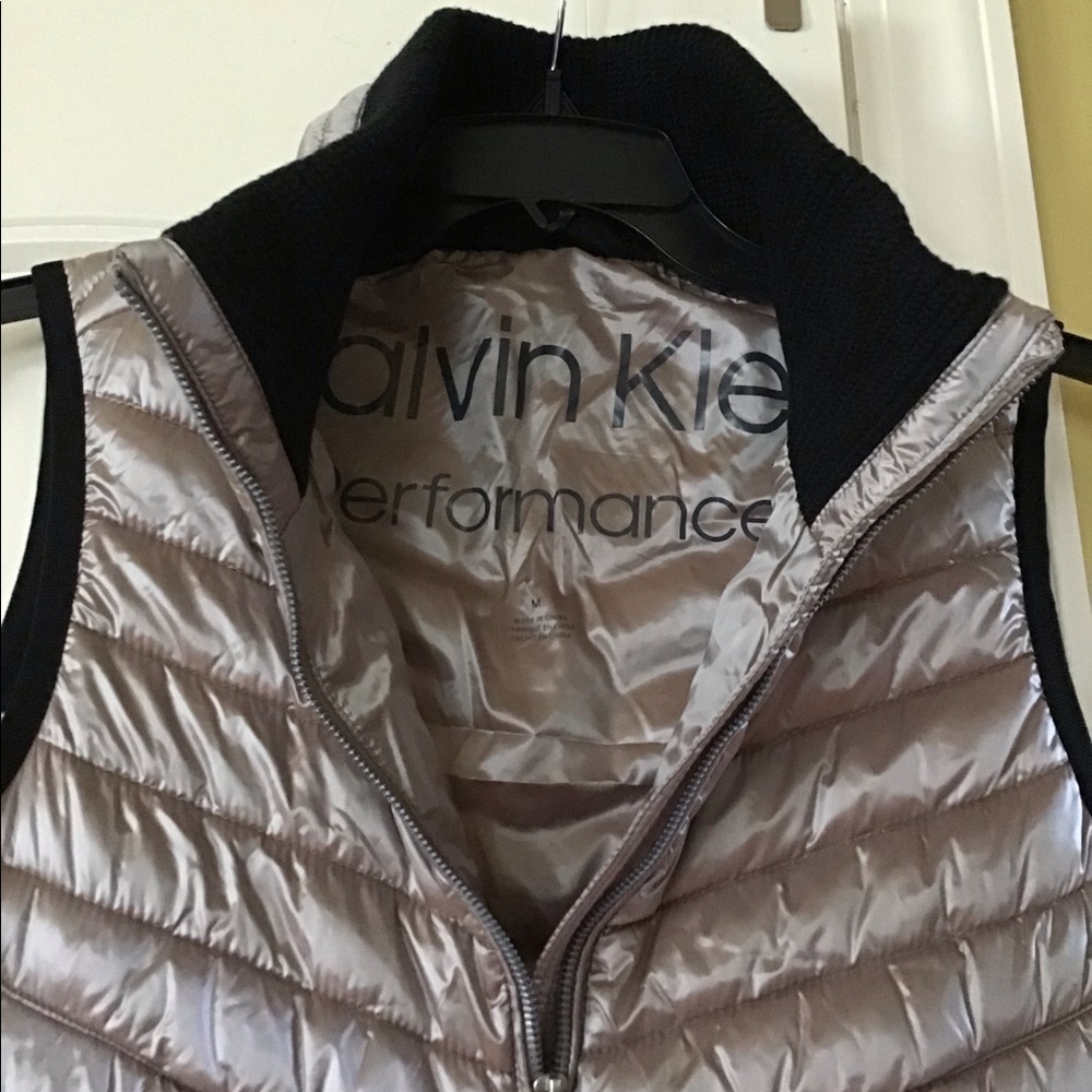 SOLD🆕CALVIN KLEIN PERFORMANCE WOMENS (SzM) - Picture 6 of 12